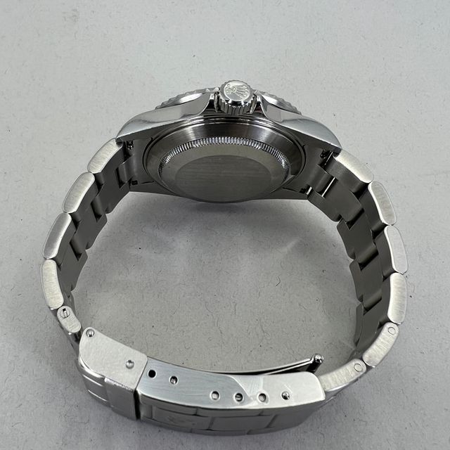 Rolex Submariner 16610 LV Flat Four Image 4